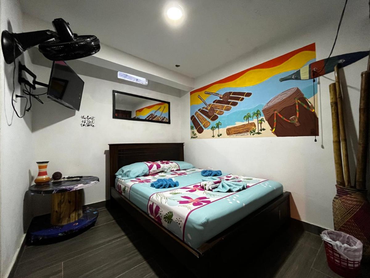 Acuarios Hostal Playa Ladrilleros 外观 照片