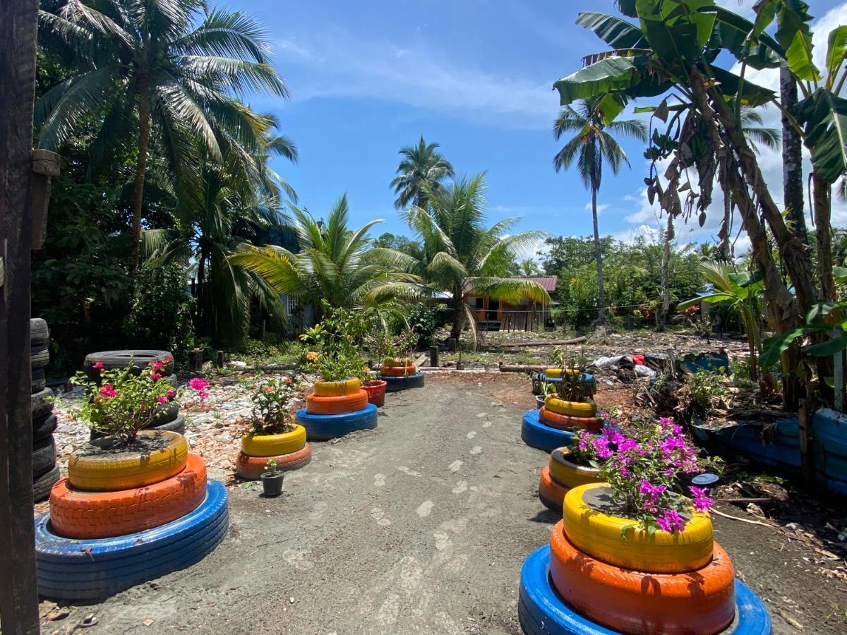 Acuarios Hostal Playa Ladrilleros 外观 照片