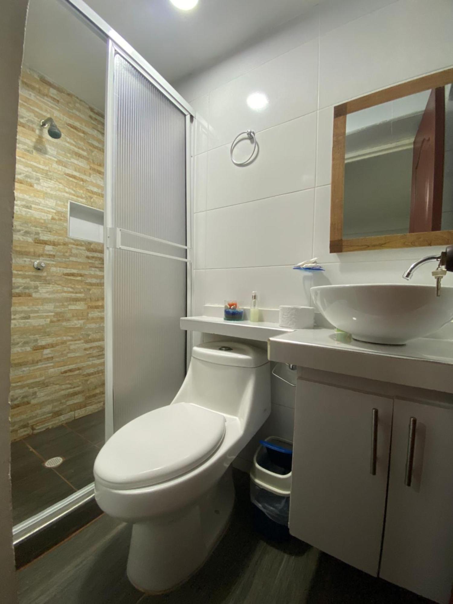 Acuarios Hostal Playa Ladrilleros 外观 照片