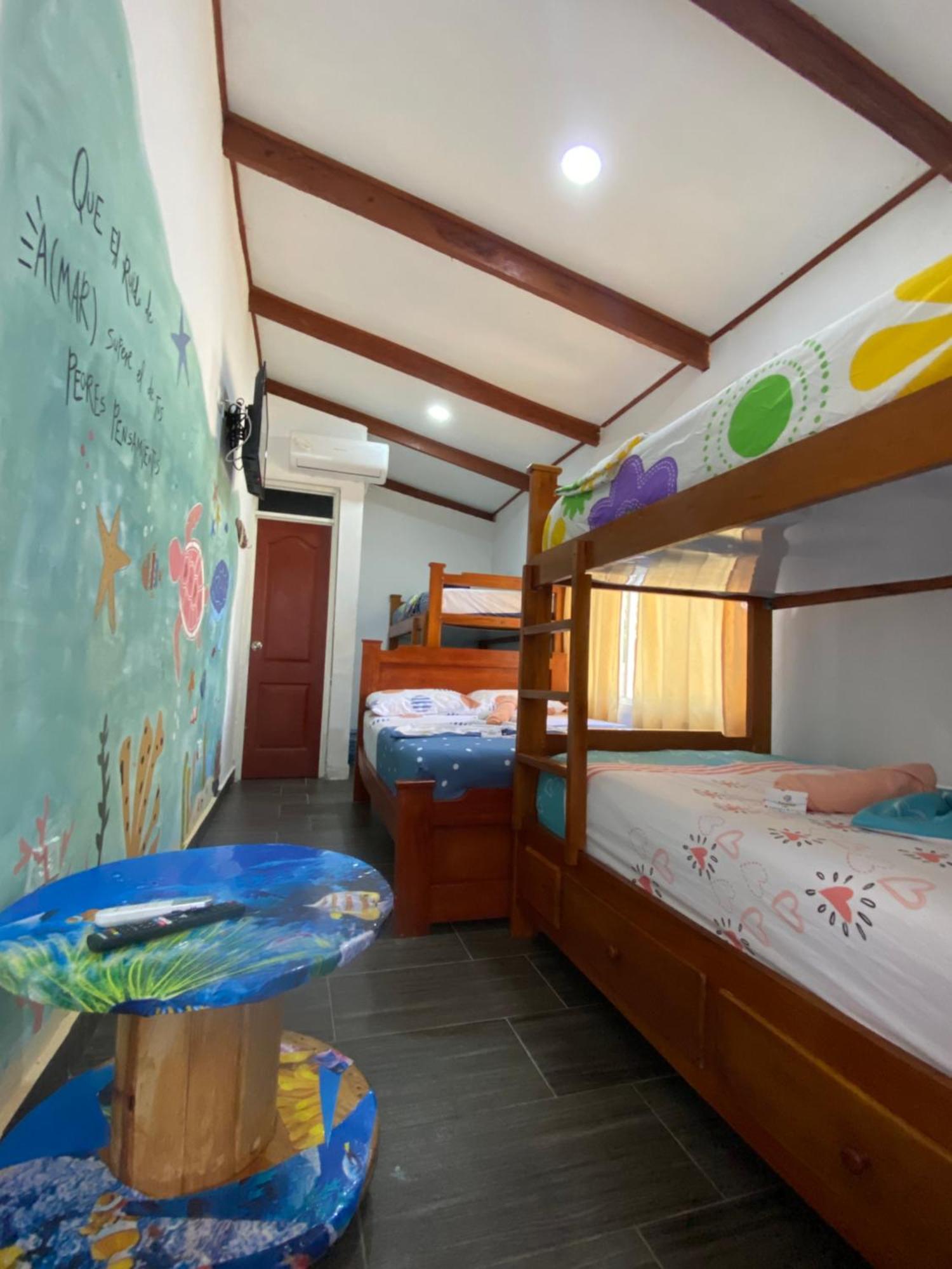 Acuarios Hostal Playa Ladrilleros 外观 照片